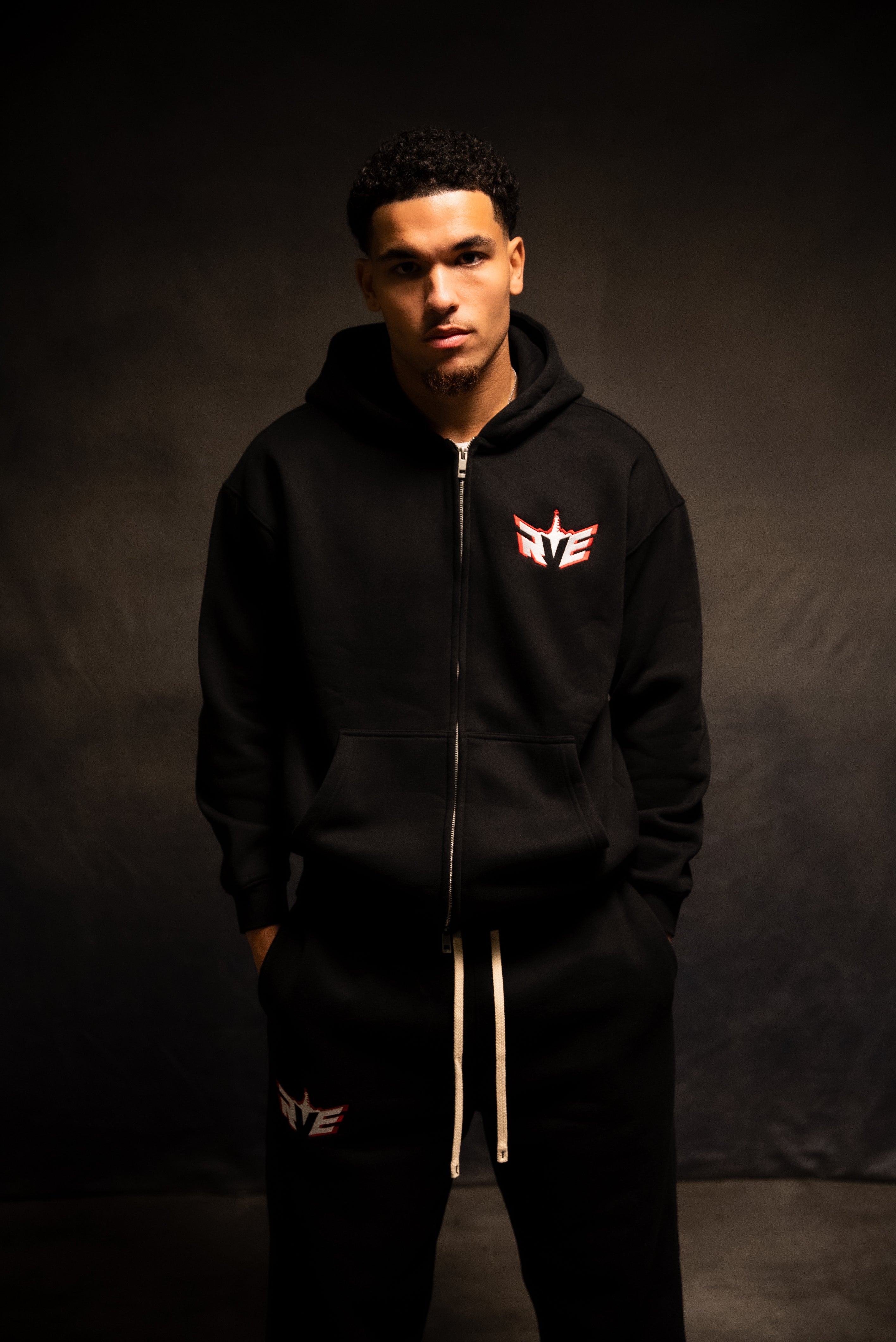 RVE ZIP HOODIE - BLACK